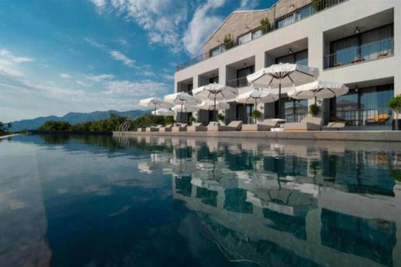Vivid Blue Serenity Resort
