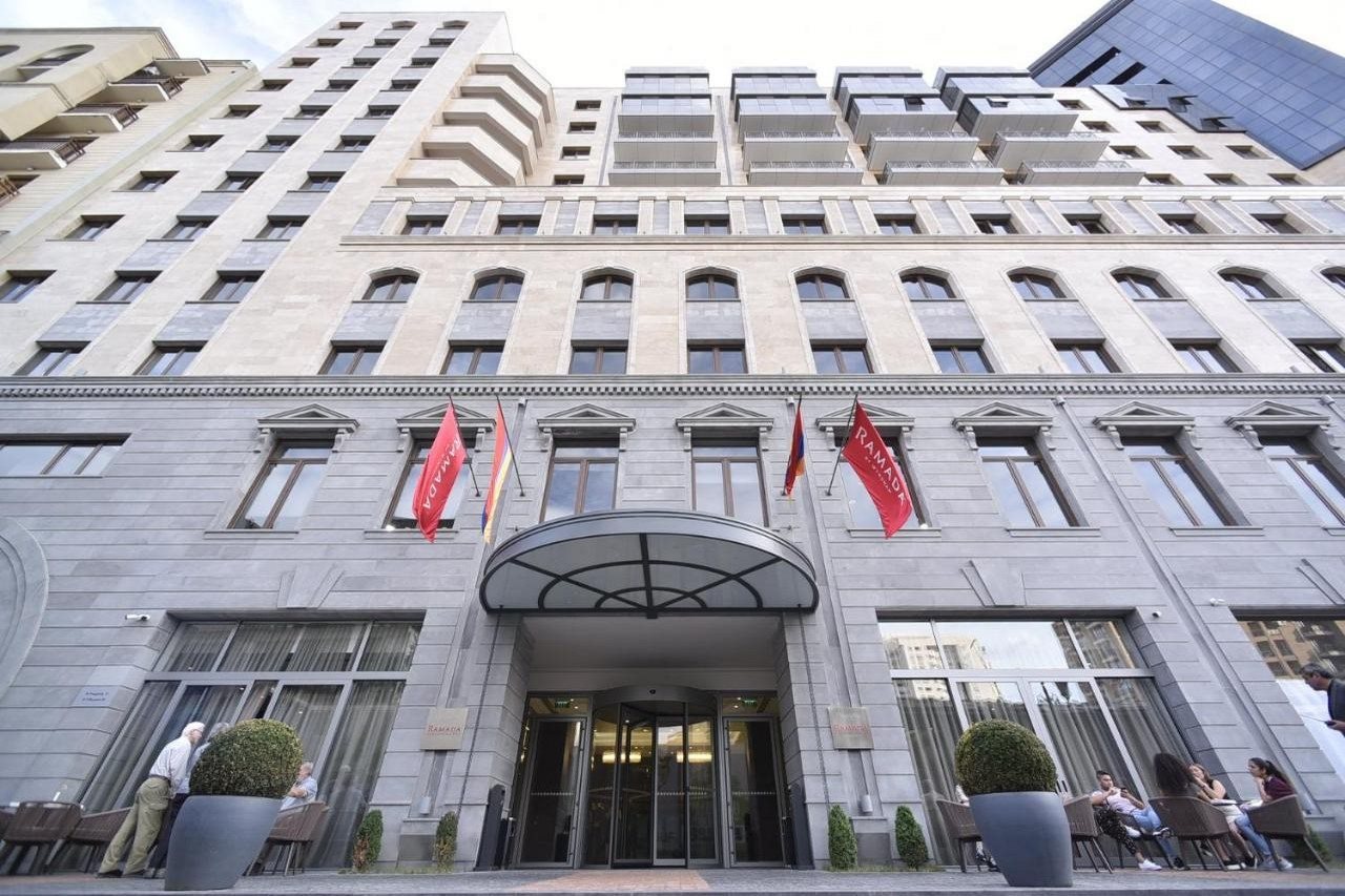 Hotel Ramada Hotel and Suites by Wyndham Yerevan, Armenien, Jerewan. Großes 1