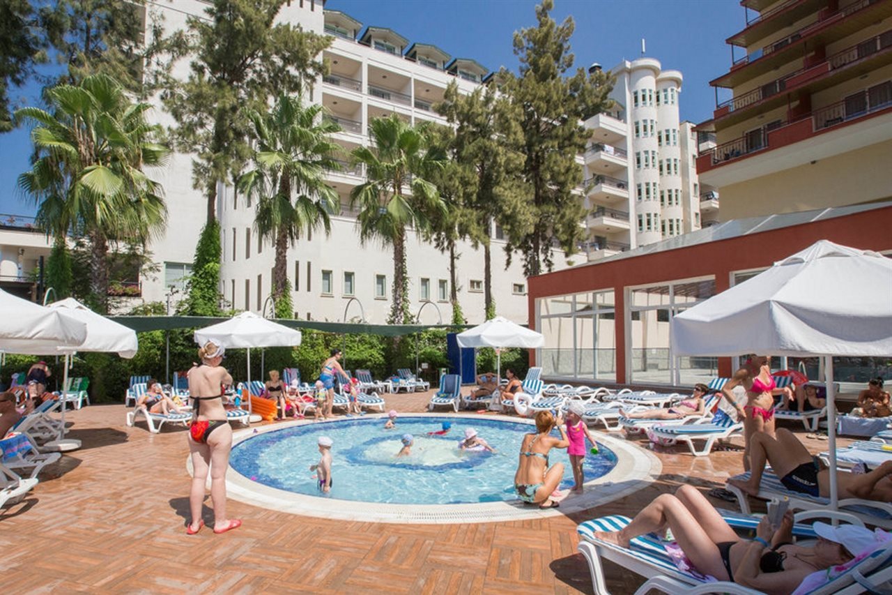 Billede av hotellet Holiday Park Resort - nummer 1 af 10