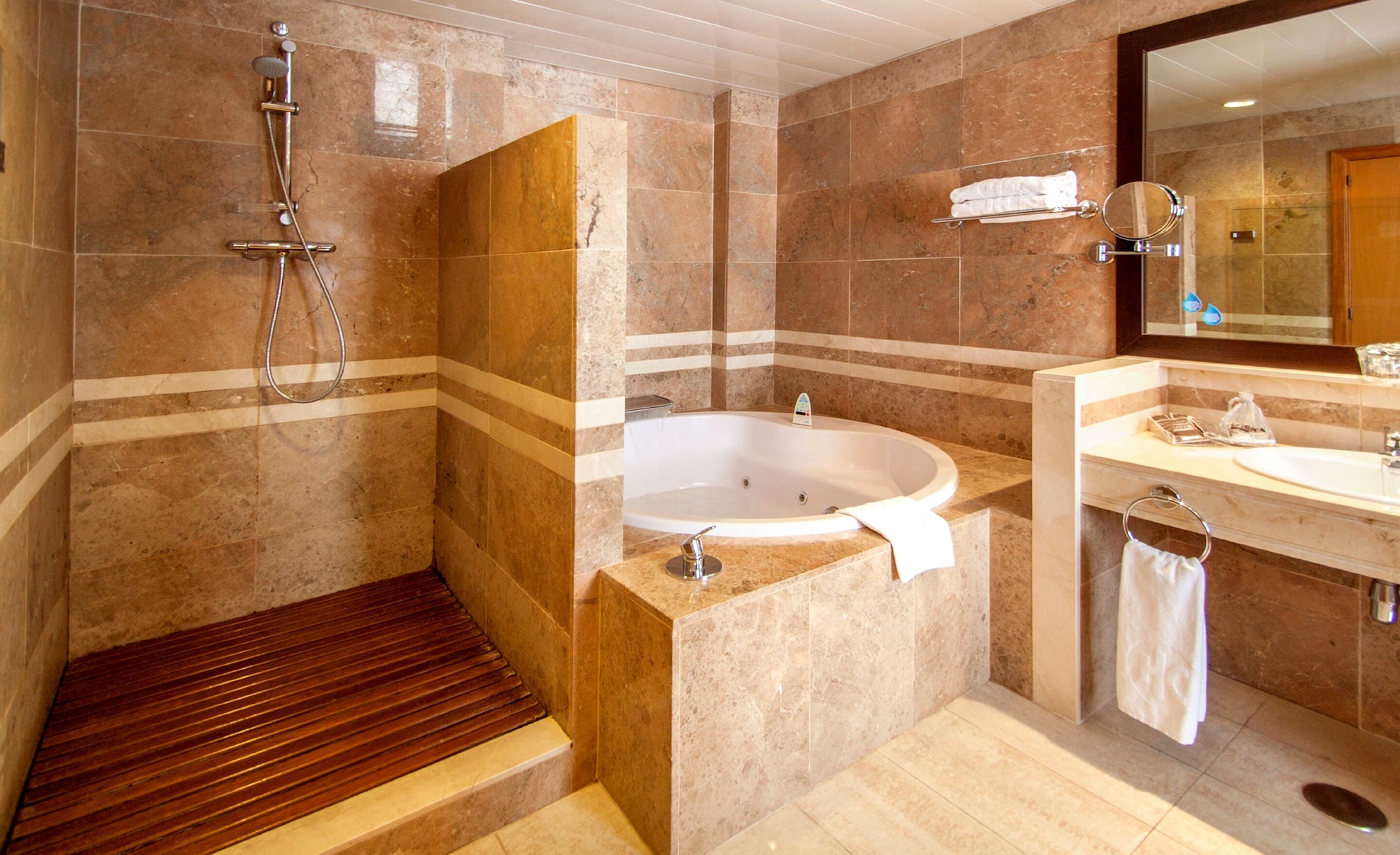 Bilder från hotellet Catalonia Majorica - nummer 1 av 150