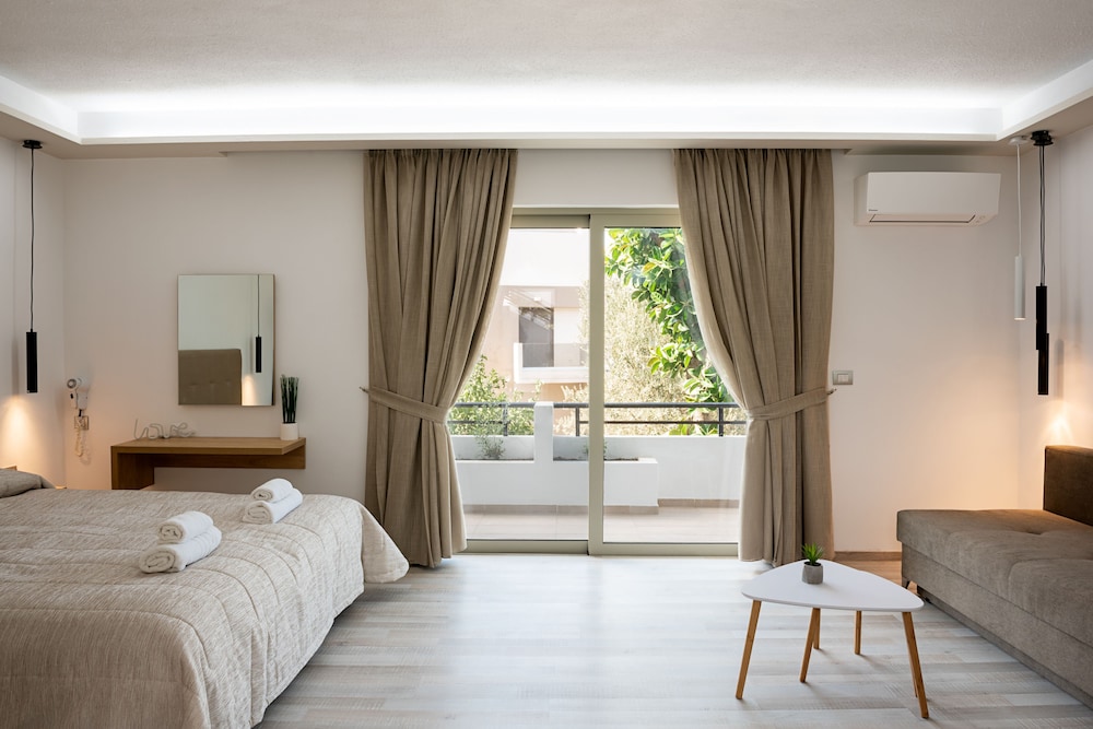Hotellbilder av Terinikos Hotel Aparts and Pool Garden - nummer 1 av 85