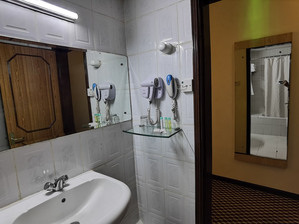 Billede av hotellet Fortune Karama Hotel - nummer 1 af 10