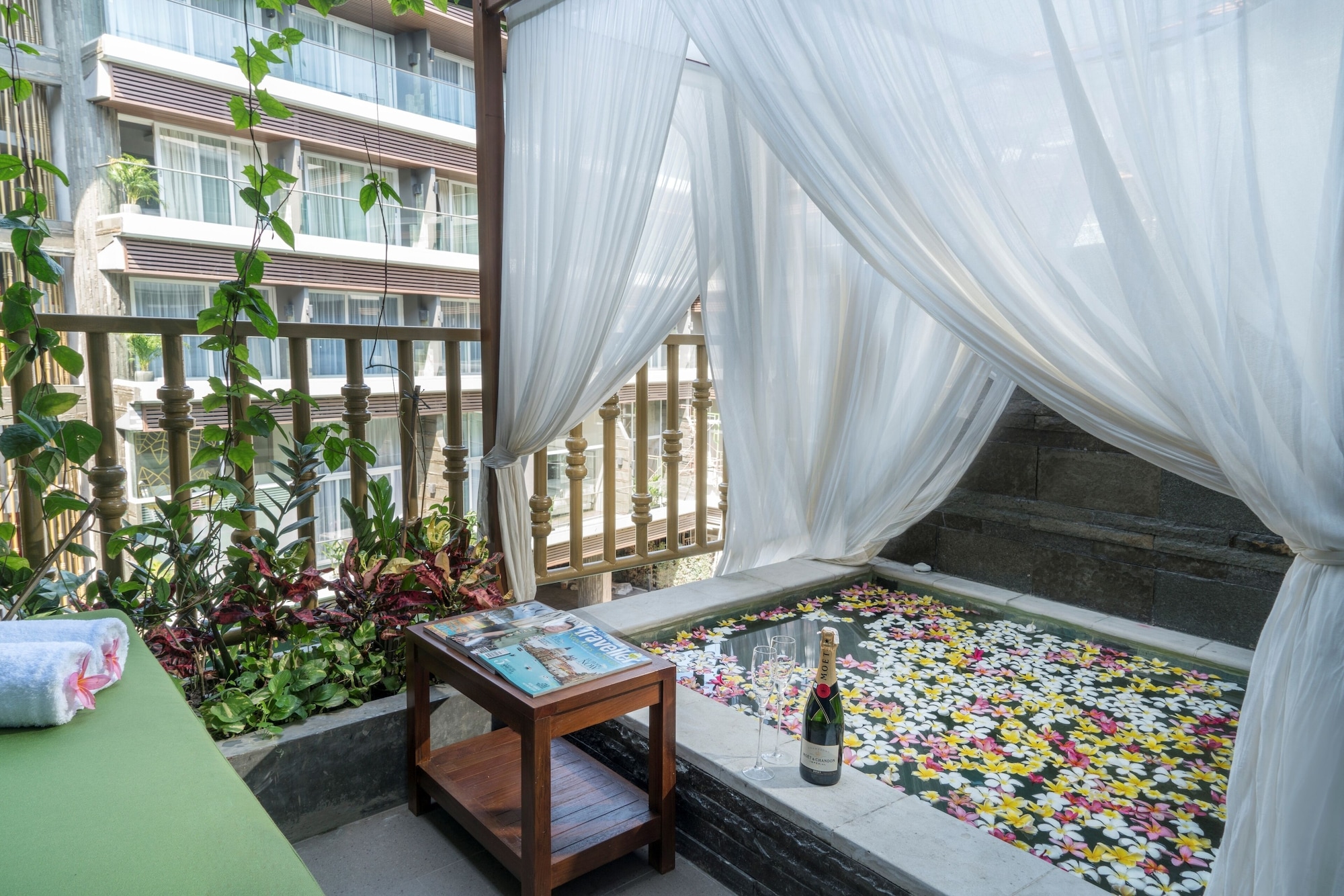 Billede av hotellet The Crystal Luxury Bay Resort Nusa Dua, Bali - nummer 1 af 10