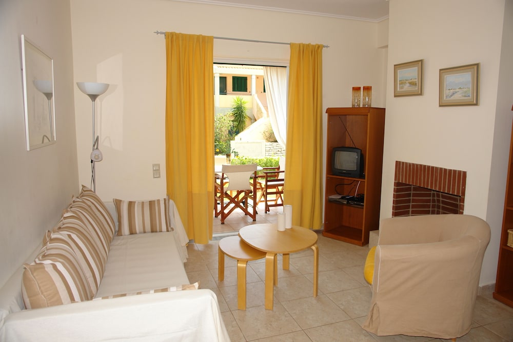 Hotellbilder av Barbati Bay Apartments - nummer 1 av 53