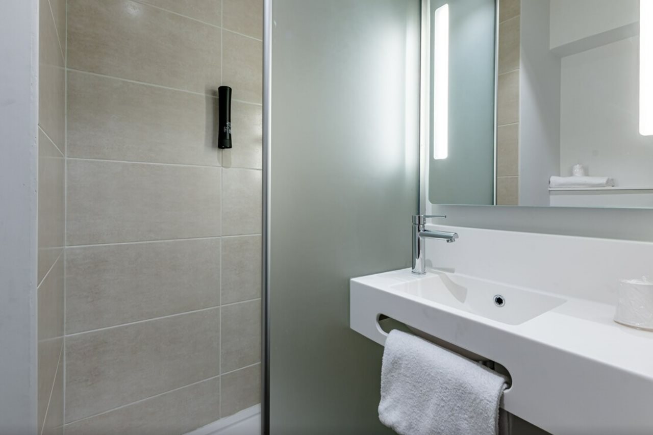 Hotel B&B HOTEL Bourg en Bresse Viriat, Frankreich, Viriat. Großes 8