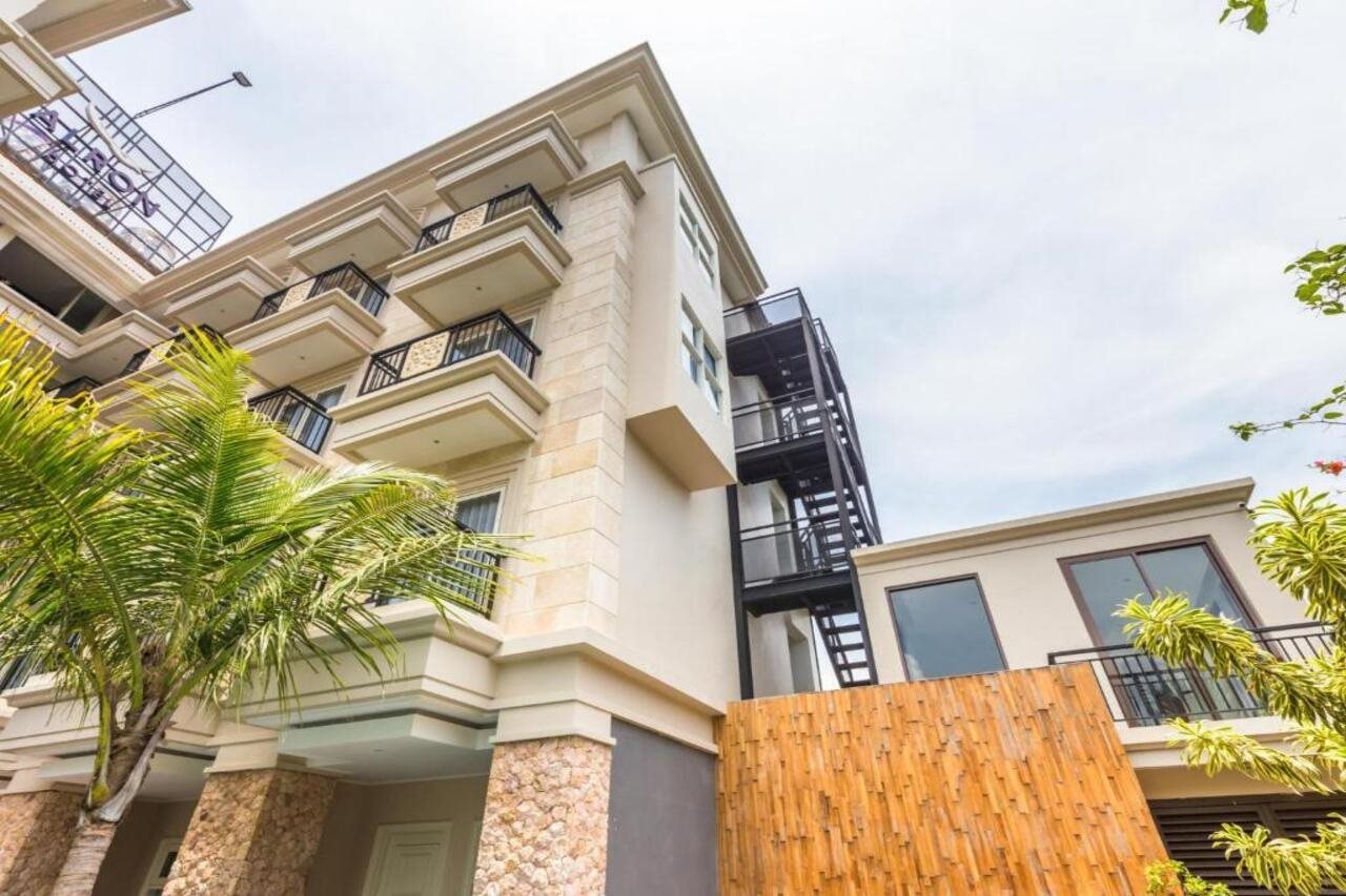 Hotellbilder av Alron Hotel Kuta Powered by Archipelago - nummer 1 av 10