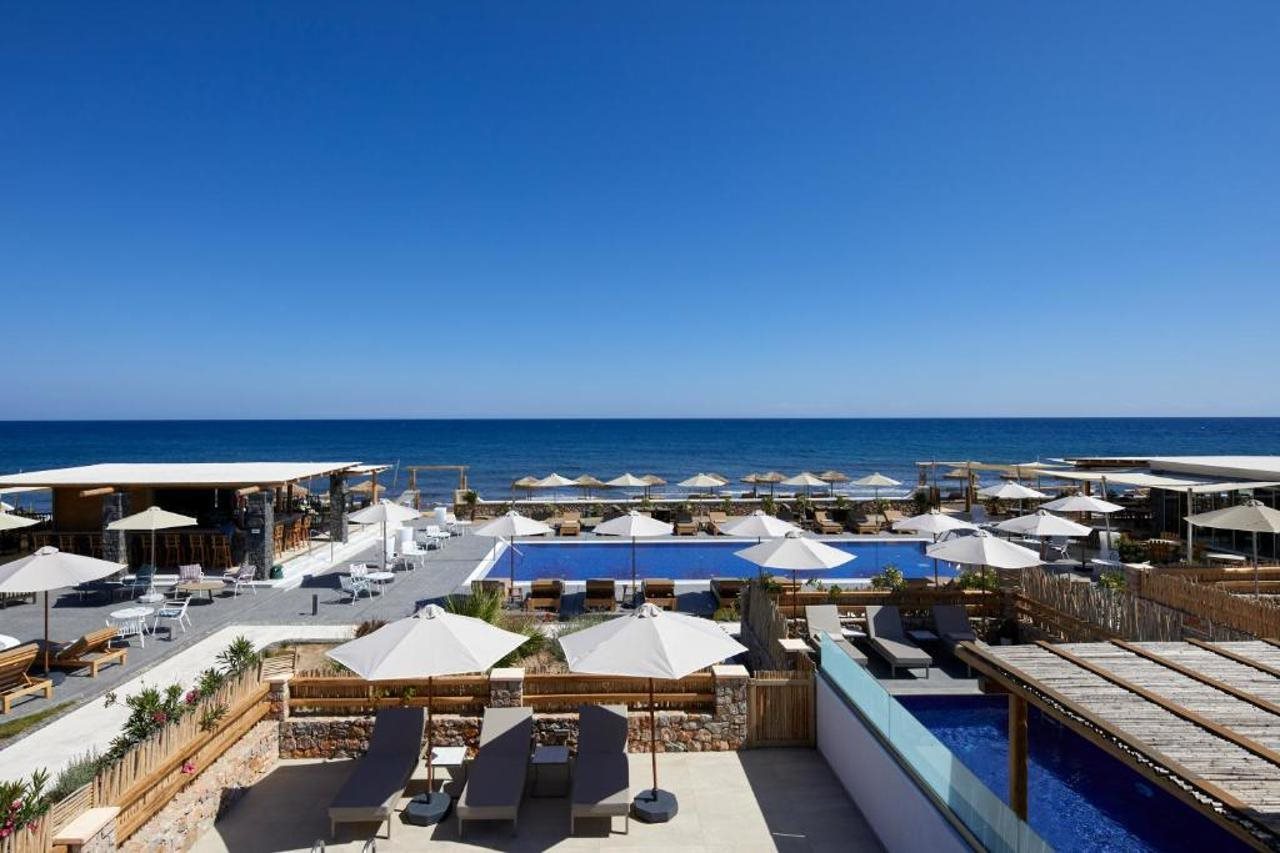 Hotellbilder av Sea Breeze Santorini Beach Resort, Curio by Hilton - nummer 1 av 10