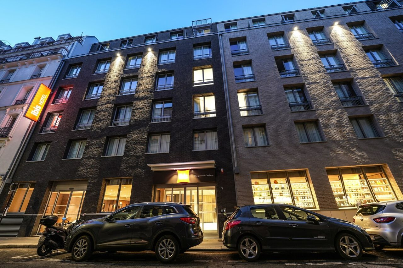 Hotel Ibis Paris Gare Montparnasse Catalogne, Frankreich, Paris. Großes 1