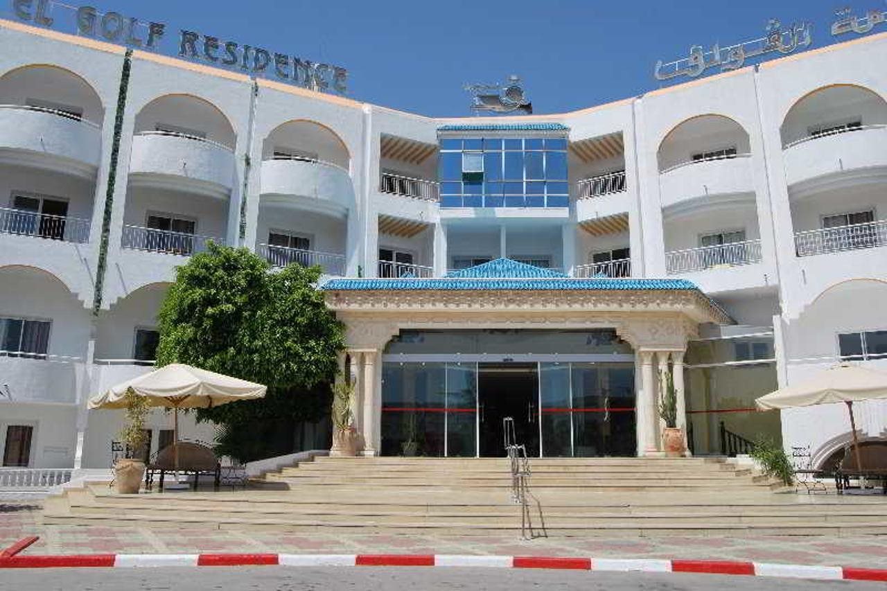 Golf Residence- Families and Couples Only