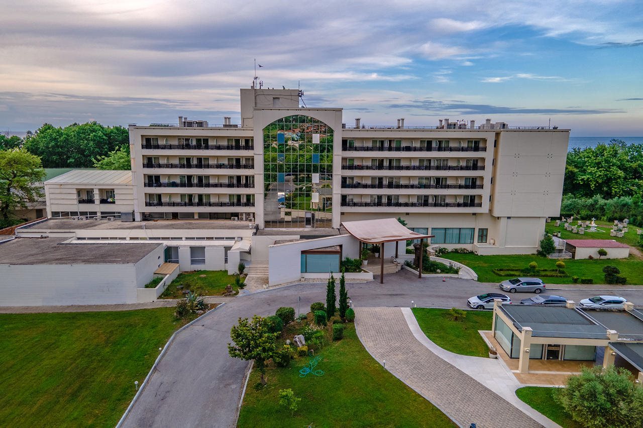 Olympian Bay Grand Resort