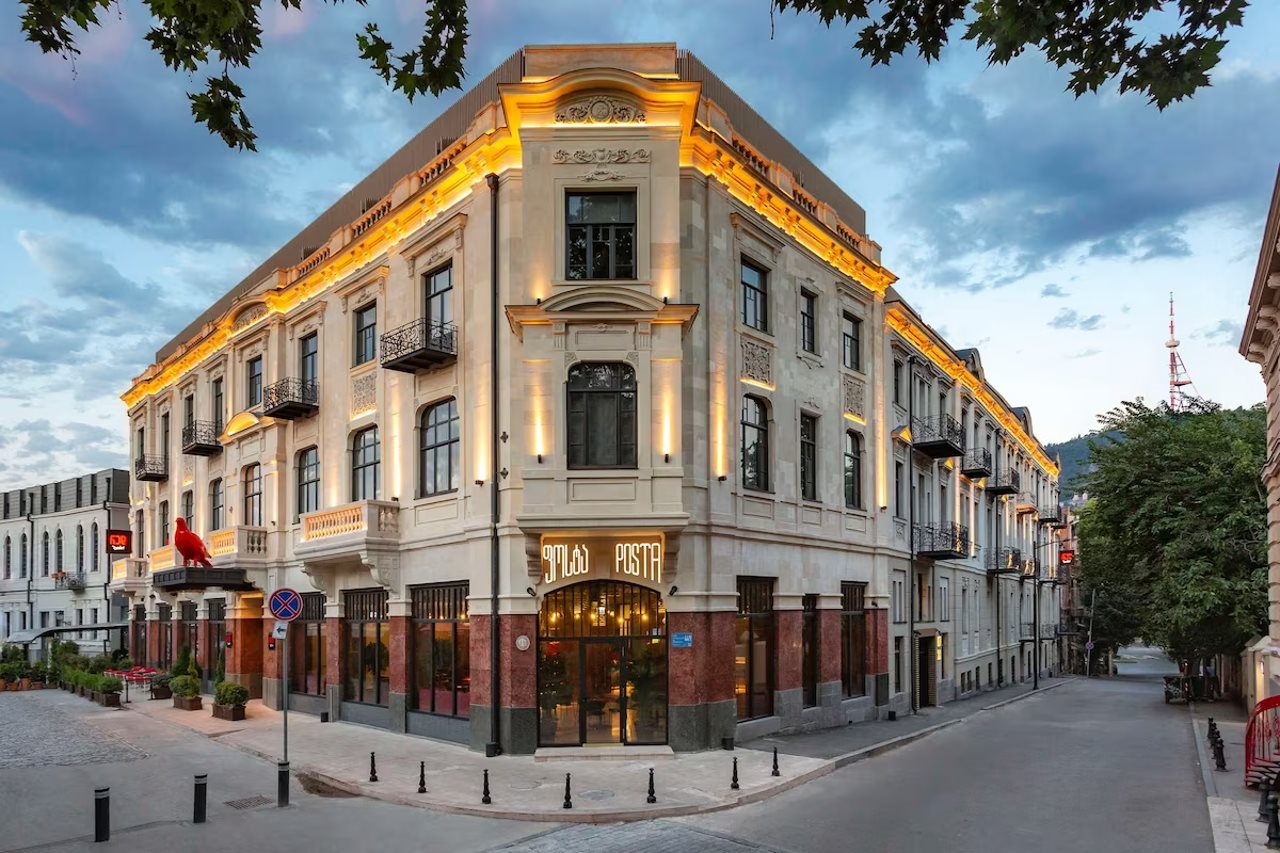 Hotel Radisson RED Tbilisi, Georgien, Tiflis. Großes 2