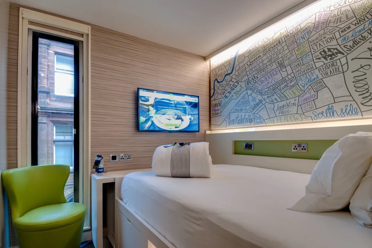 Billede av hotellet hub by Premier Inn London West Brompton hotel - nummer 1 af 10