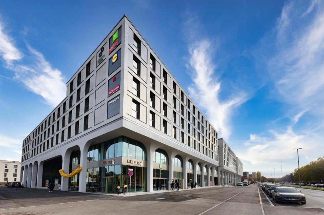 Hotel ibis Styles Munich Perlach, Deutschland, München. Großes 1