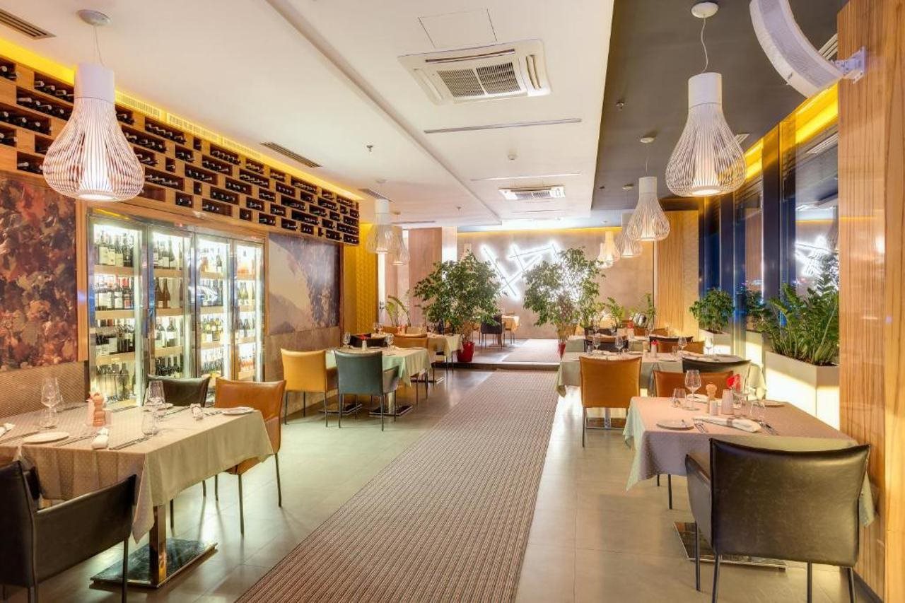 Hotel Emerald Hotel Pristina, Kosovo, Pristina. Großes 2