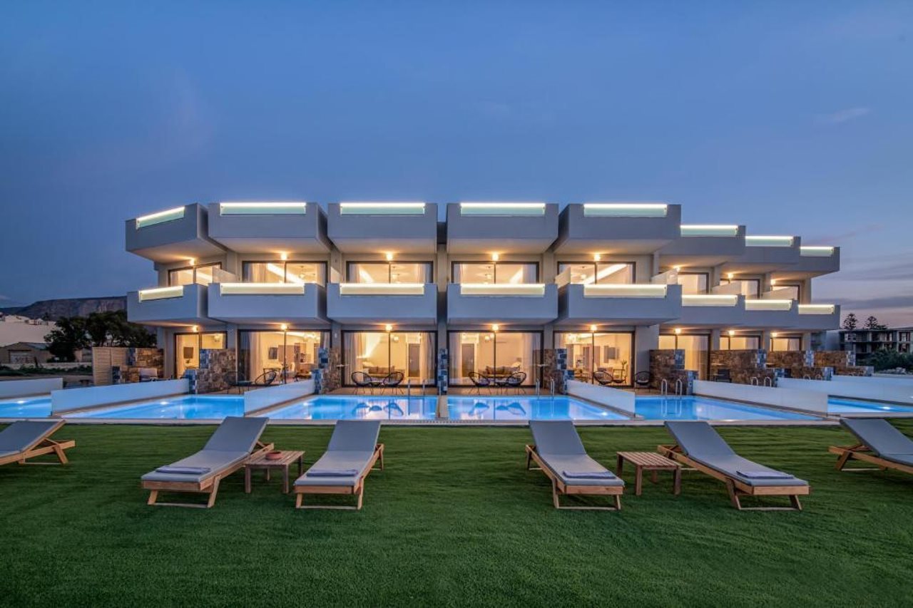 Ebenus Suites by Checkin