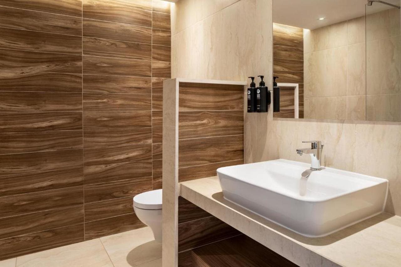 Hotel Ramada Hotel & Suites by Wyndham Ayia Napa, Zypern, Ayia Napa. Großes 10