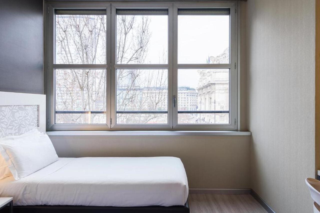 Hotel B&B Hotel Milano Aosta, Italien, Mailand. Großes 40
