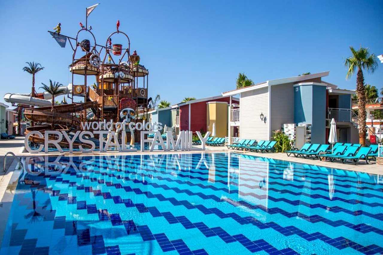 Bilder från hotellet Crystal Club World Of Colours - nummer 1 av 10