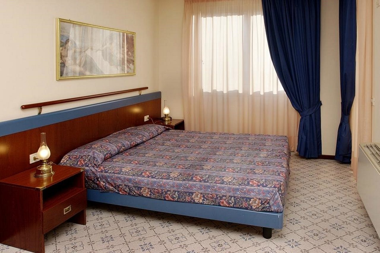 Hotel Aparthotel Holiday, Italien, Bibione. Großes 2