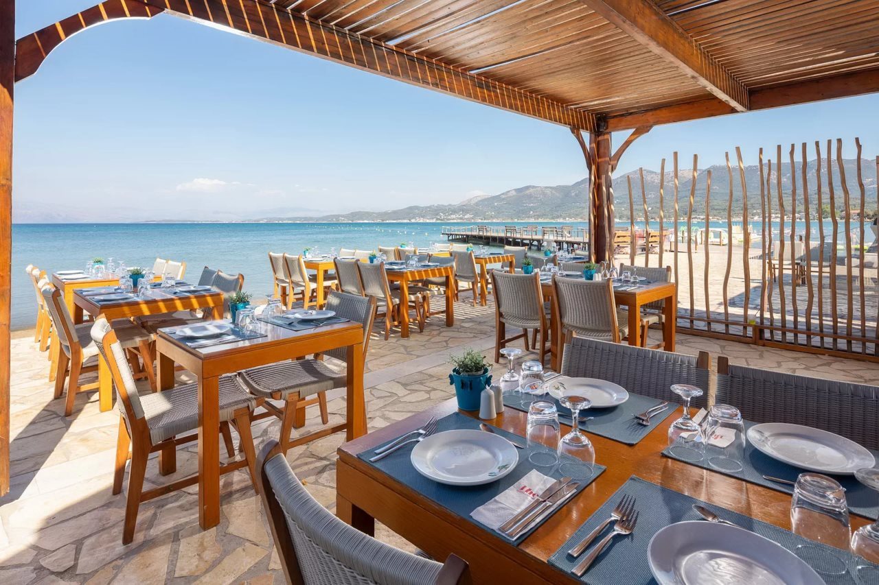 Hotellbilder av Roda Beach Resort & Spa - nummer 1 av 12