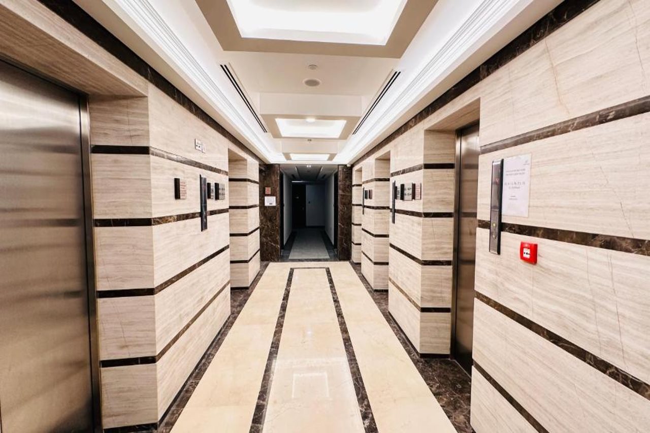 Hotellbilder av Spacious Studio Apartment Burj View with Balcony Free Parking by Belvilla - nummer 1 av 7