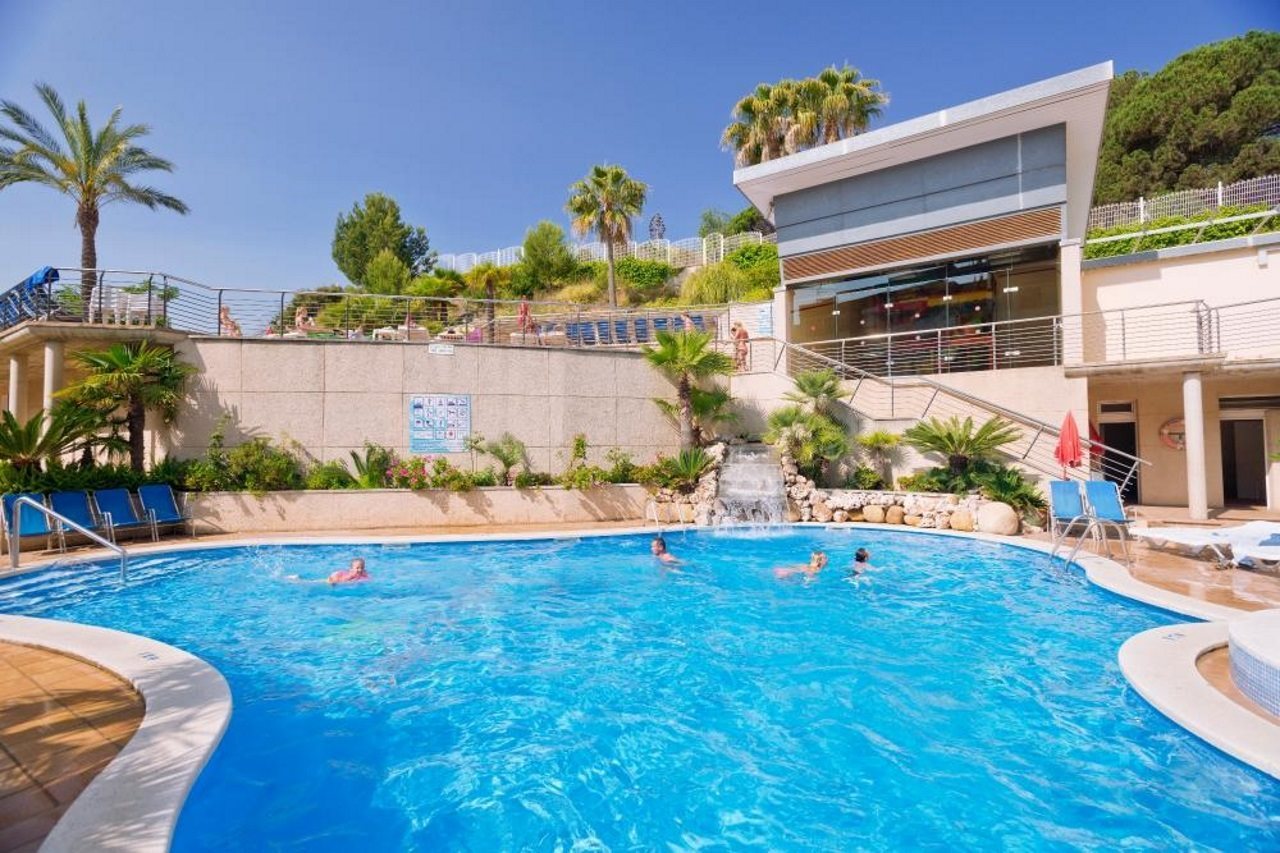 Hotel Oasis Park
