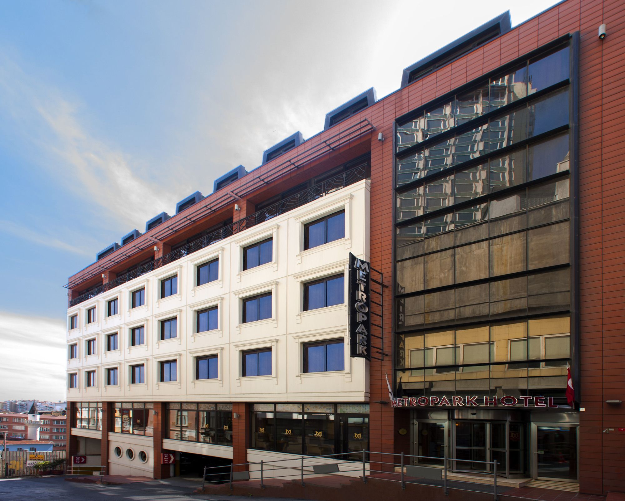 Taksim Metropark Hotel