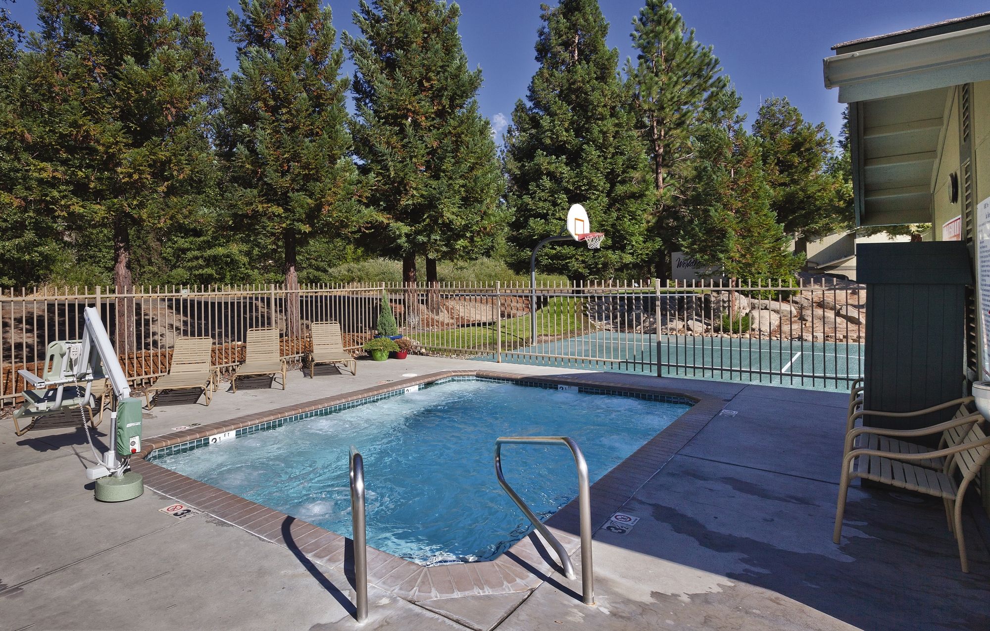 Hotel WorldMark Bass Lake, USA, Bass Lake. Großes 2