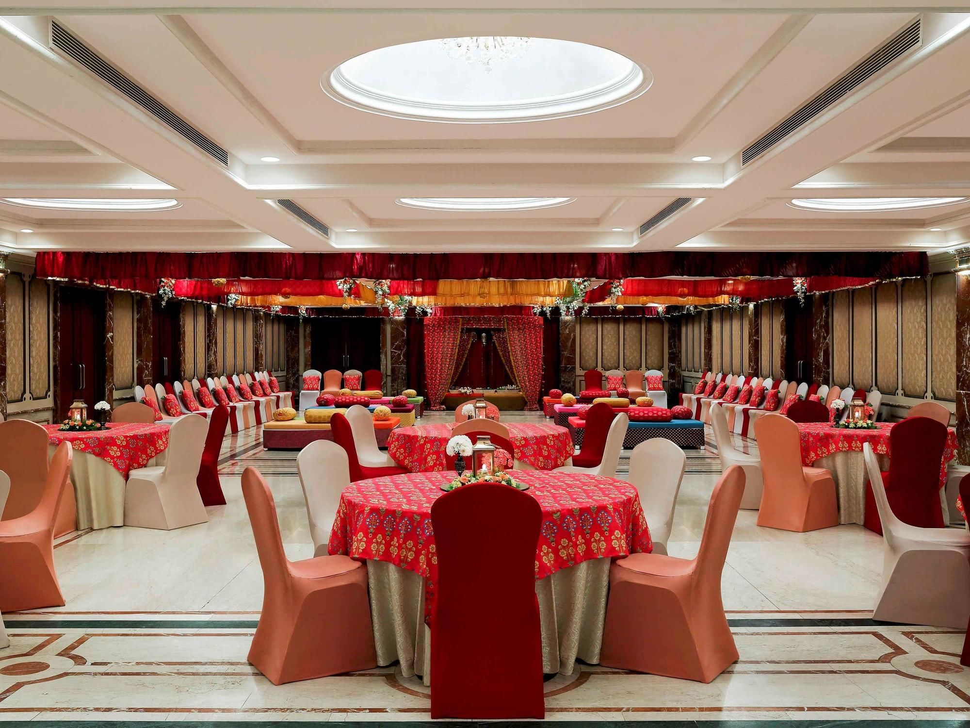 Hotel Grand Mercure Vadodara Surya Palace, Indien, Vadodara. Großes 1