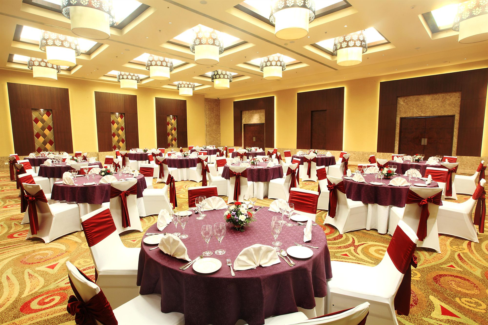 Hotel Radisson Blu Hotel Chennai City Centre, Indien, Chennai. Großes 2