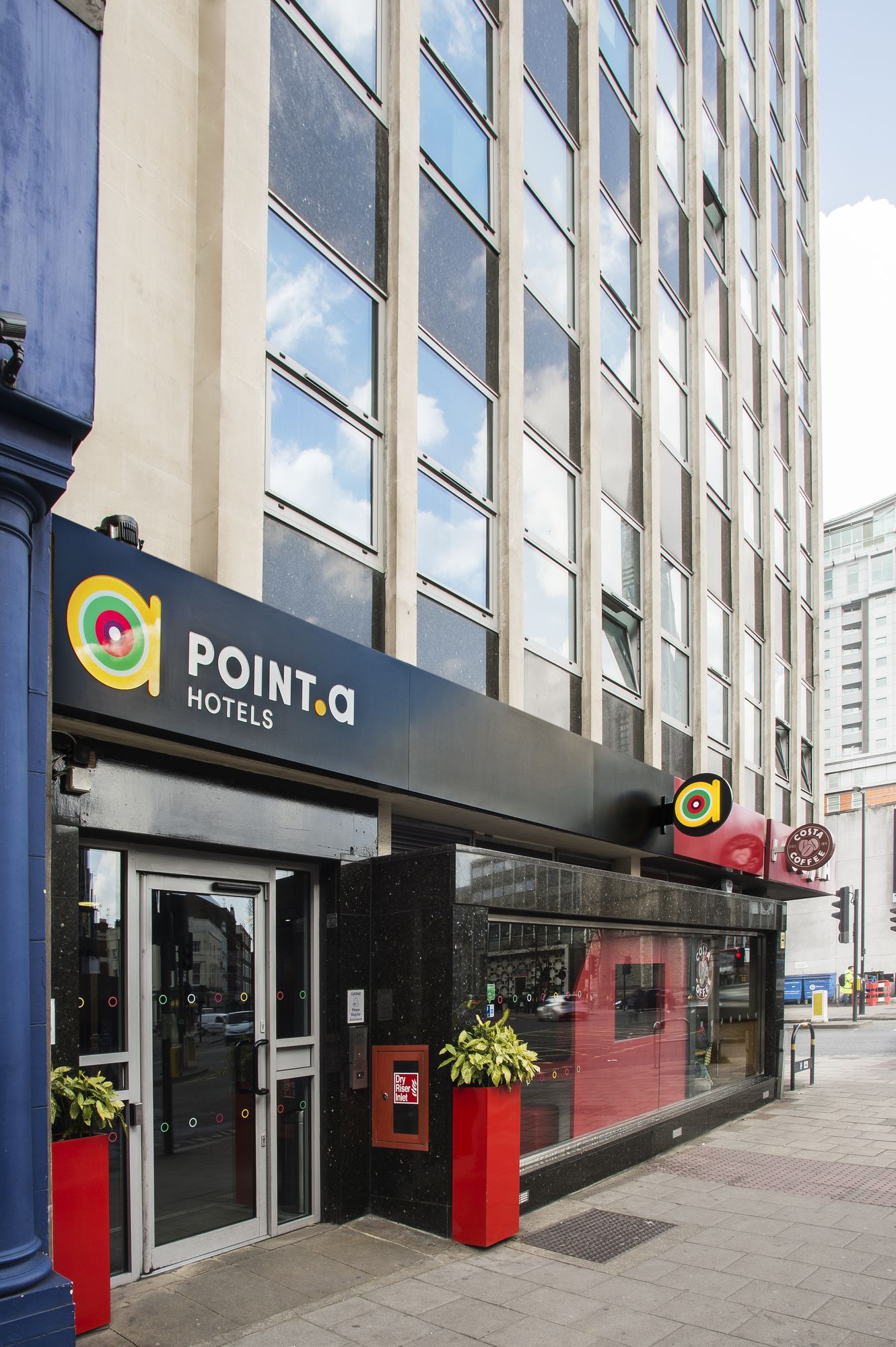 Hotel Point A Westminster, Großbritannien, London. Großes 1