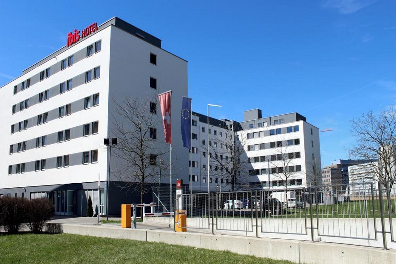 Hotel ibis Zurich Messe Airport, Schweiz, Zürich. Großes 1
