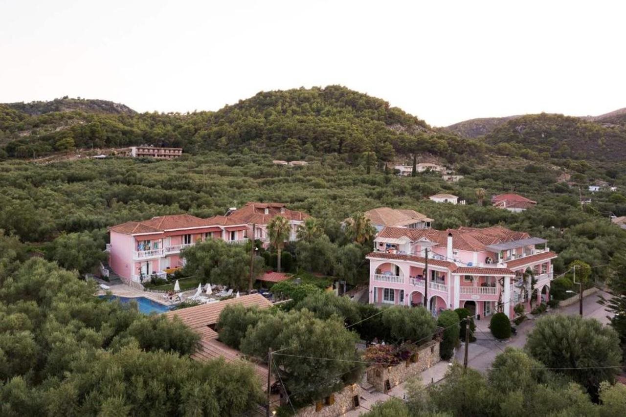 Hotellbilder av Kyprianos Aparthotel - nummer 1 av 11
