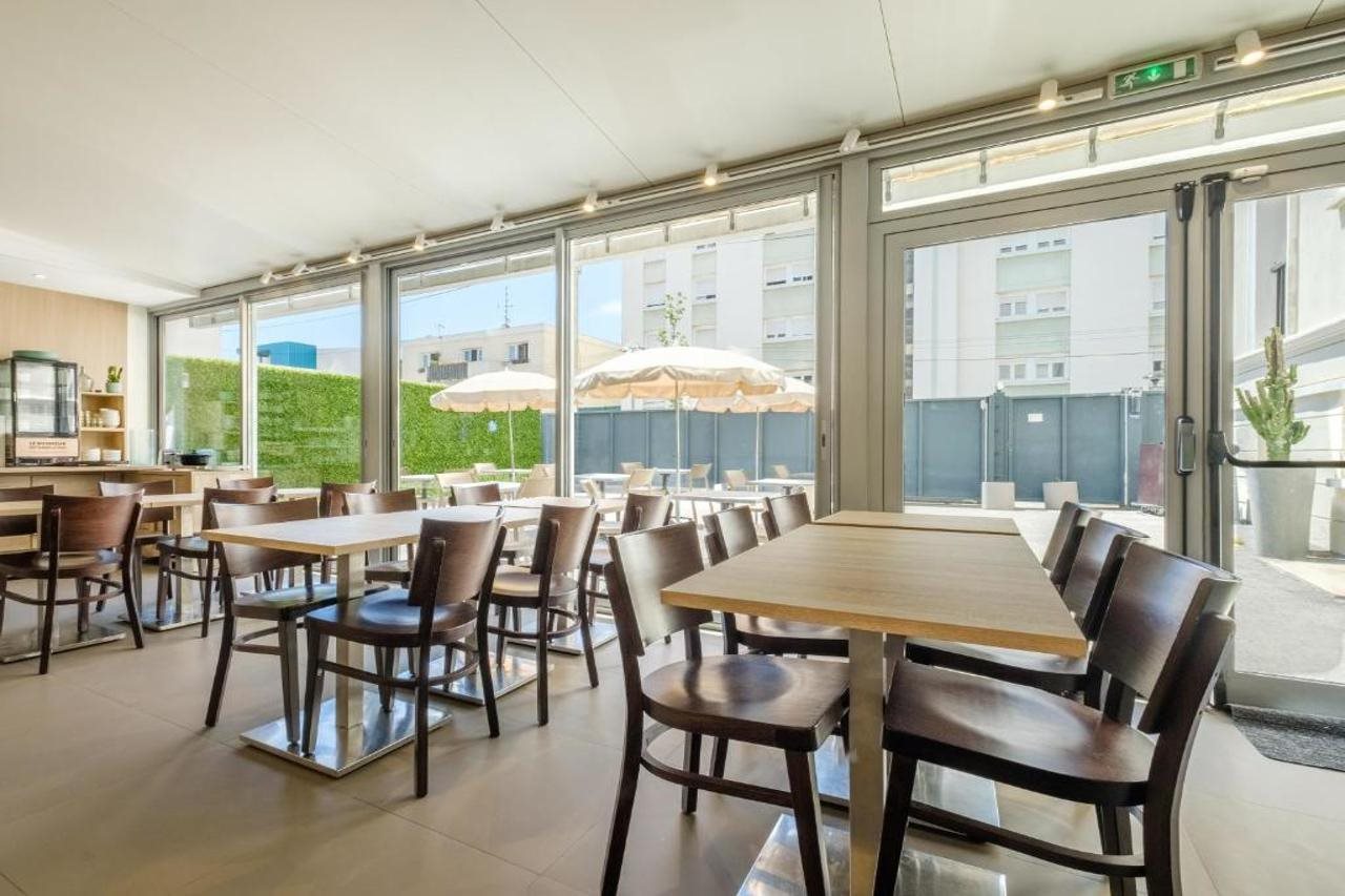 Hotel B&B HOTEL Antibes Juan-les-Pins, Frankreich, Juan-Les-Pins. Großes 2