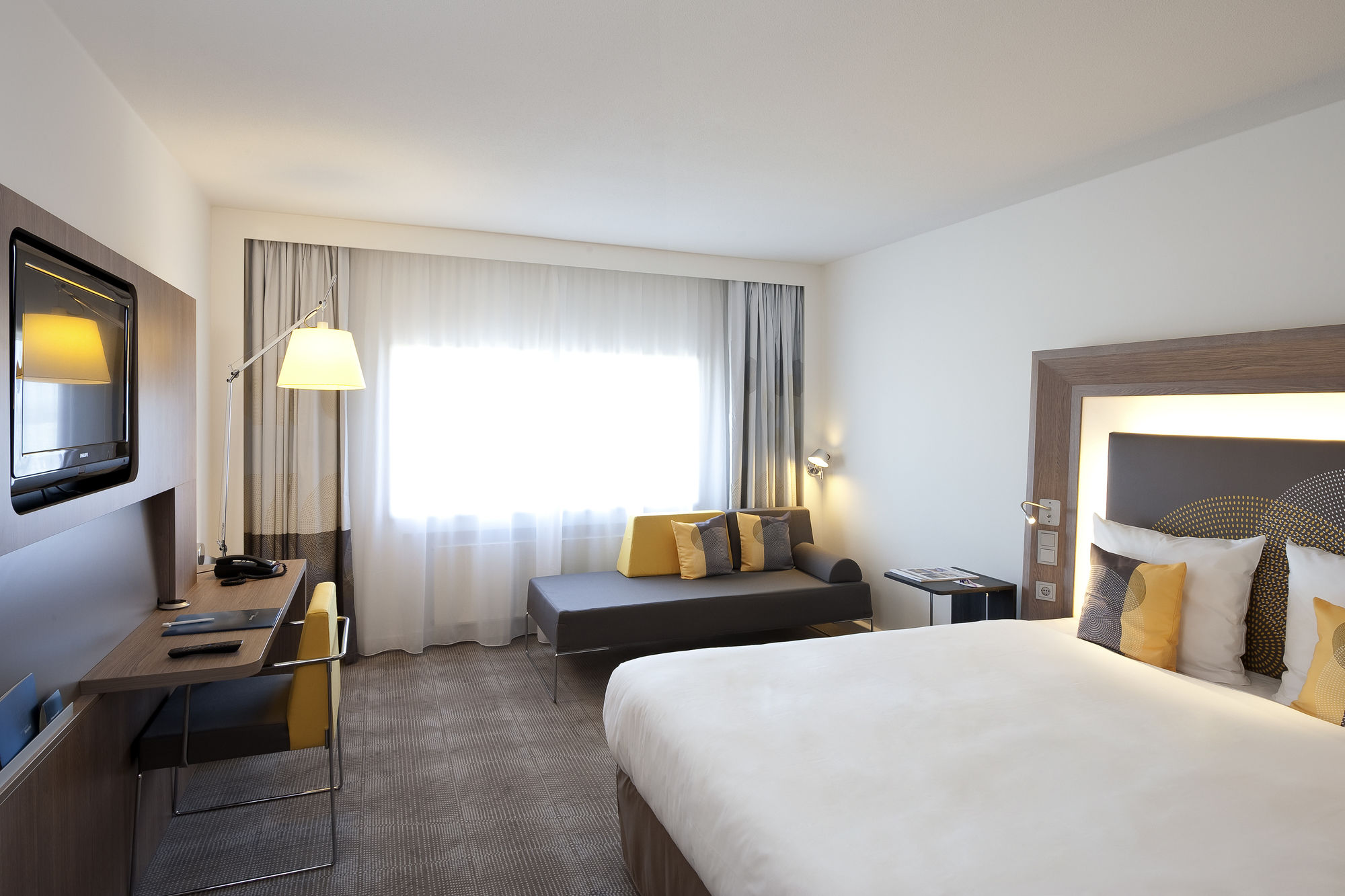 Hotel Novotel Amsterdam Schiphol Airport, Niederlande, Hoofddorp. Großes 1