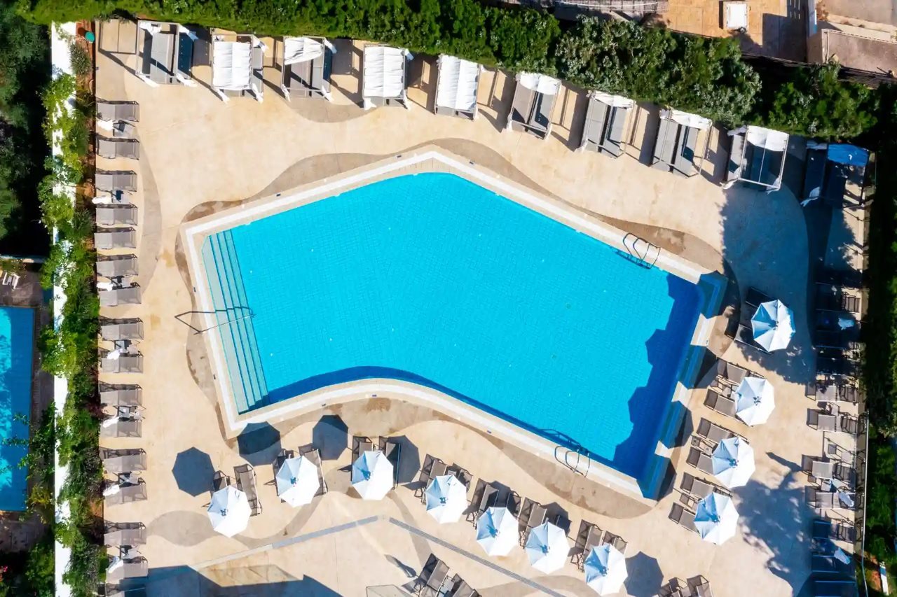 Hotel Leonardo Crystal Cove Hotel and Spa by the sea, Zypern, Paralimni. Großes 2