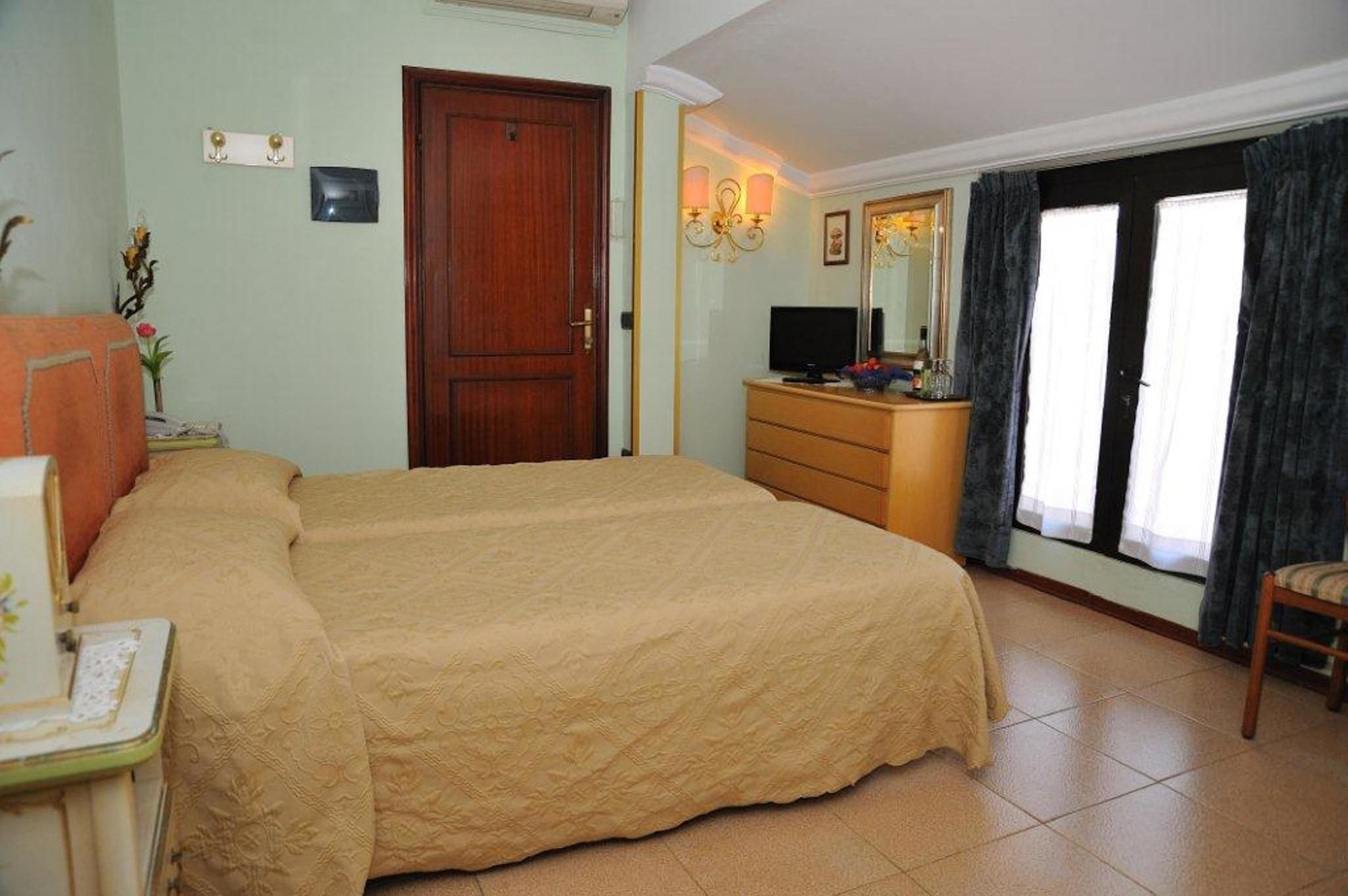 Hotellbilder av Hotel Savona - nummer 1 av 106