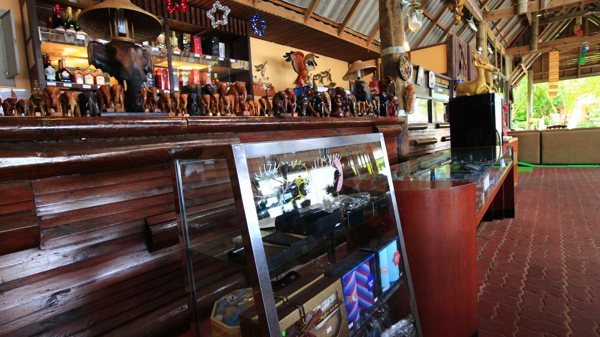 Hotellbilder av White Sand Beach Resort - nummer 1 av 10