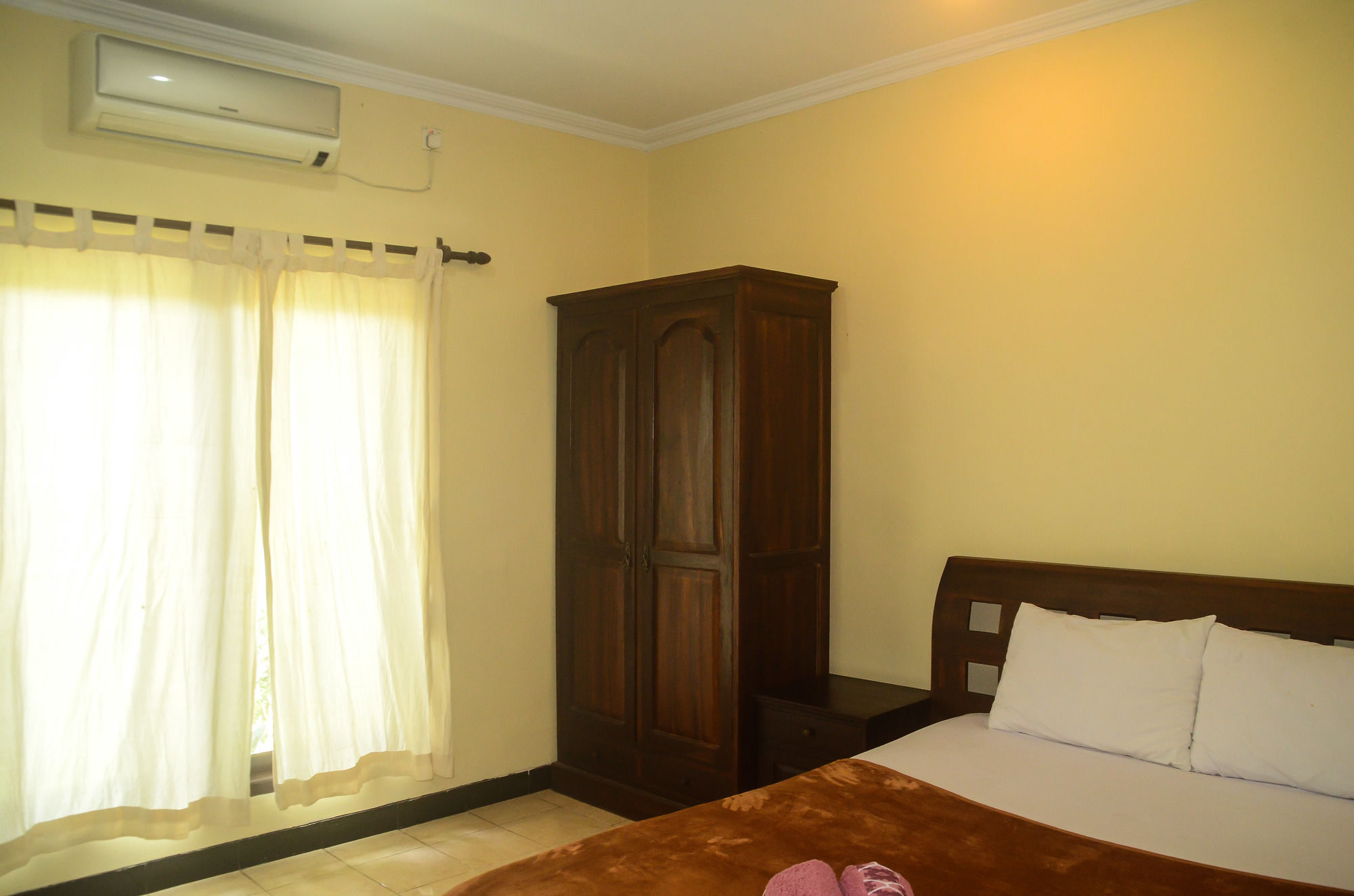 Hotellbilder av OYO 1654 Maha Bharata Kuta Inn - nummer 1 av 10